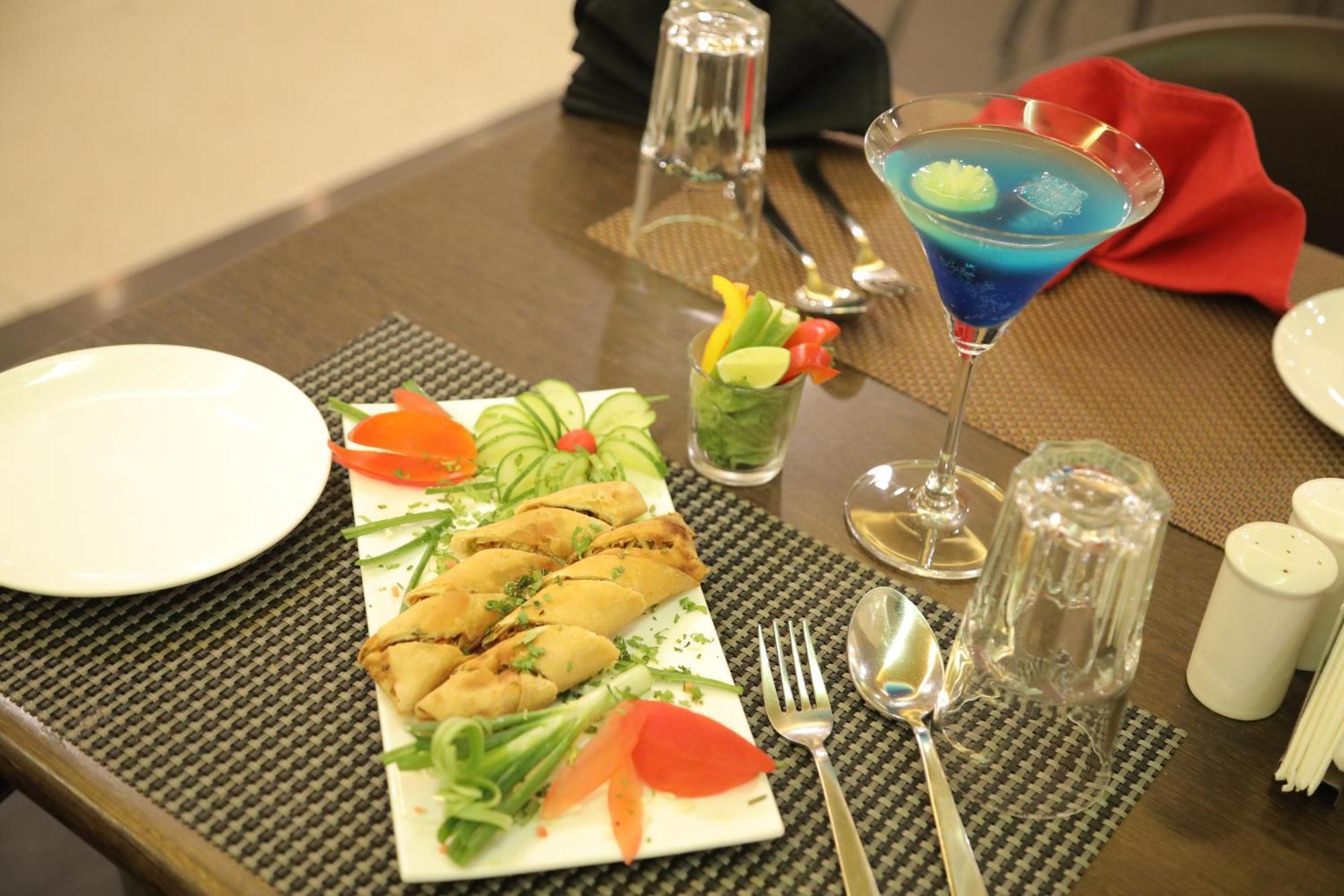 Hyphen Haridwar Grand Hotell Eksteriør bilde