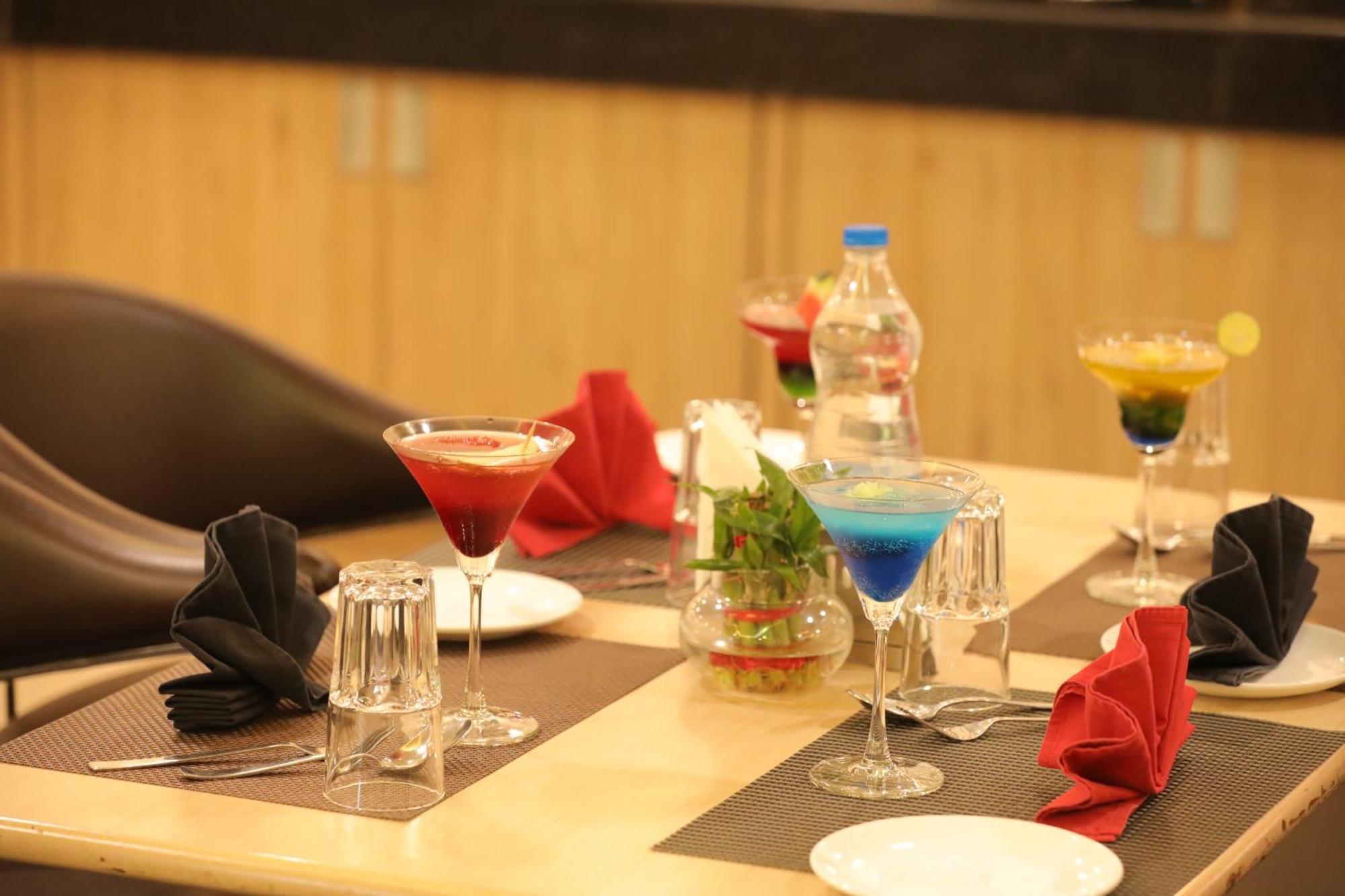Hyphen Haridwar Grand Hotell Eksteriør bilde