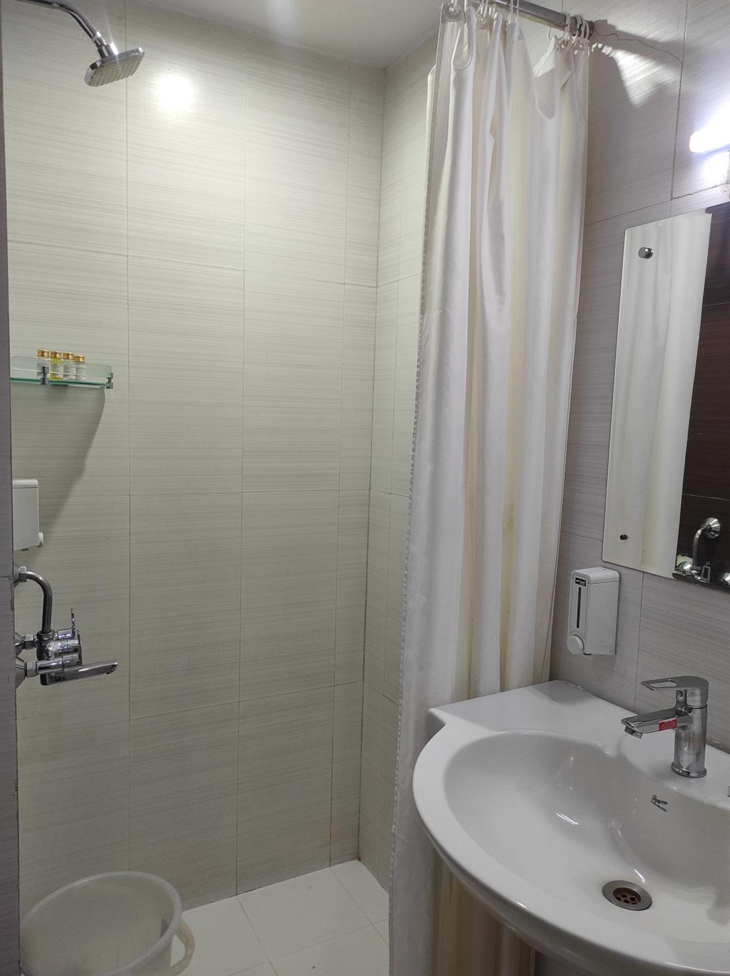 Hyphen Haridwar Grand Hotell Eksteriør bilde
